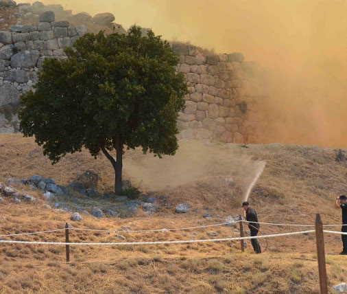 Πρώτη εκτίμηση για την πυρκαγιά στον αρχαιολογικό χώρο των Μυκηνών Μυκήνες Μυκήνες: Πρώτη εκτίμηση για την πυρκαγιά στον αρχαιολογικό χώρο                2