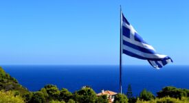Γεώργιος Δημητράκης: Η κατάληψη της Ελλάδος και Δημοκρατία                               275x150