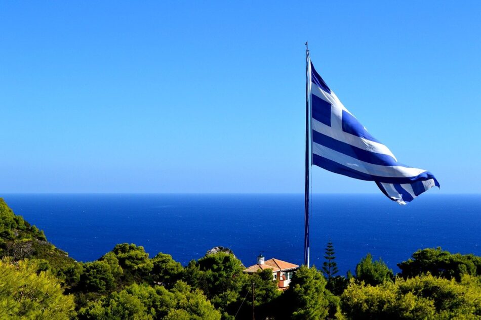 Γεώργιος Δημητράκης: Η κατάληψη της Ελλάδος και Δημοκρατία                               950x633