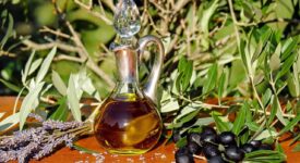 Ελαιόλαδο  Γ. Οικονόμου: Στηρίζουμε την αλυσίδα αξίας του ελαιόλαδου olive oil 1596417 1280 275x150