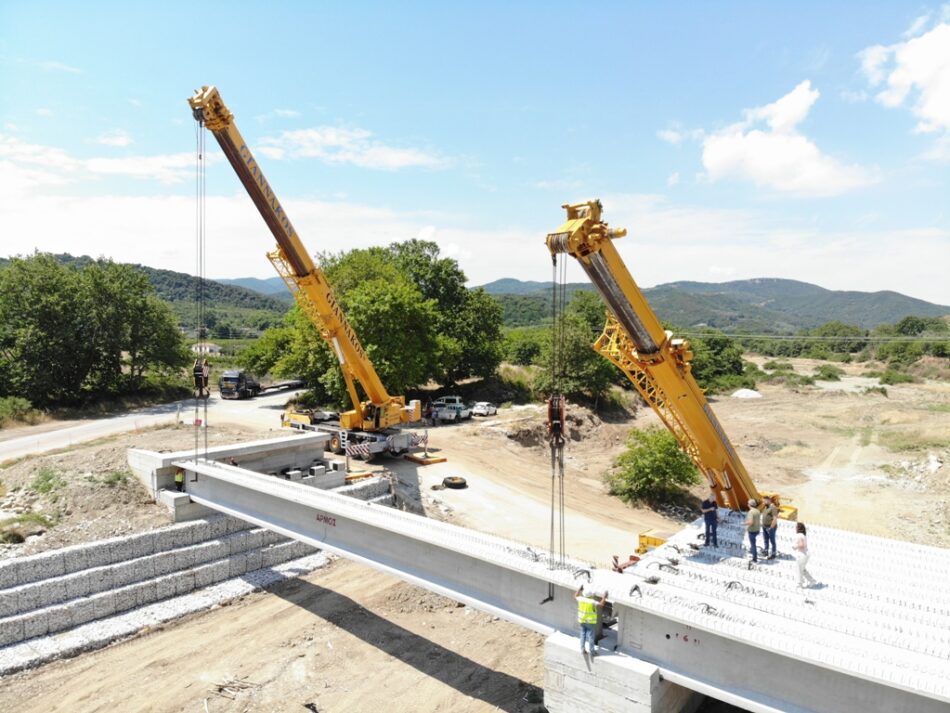 Νέα γέφυρα στο Πουρί Αγιοκάμπου  Νέα γέφυρα στο Πουρί Αγιοκάμπου                                                            950x713