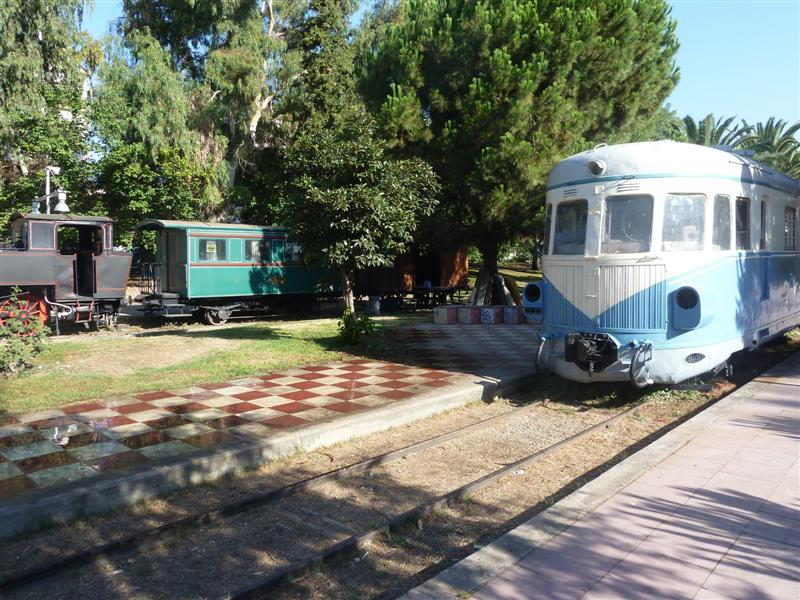 Βαγόνια του Δημοτικού Πάρκου Σιδηροδρόμων σε συλλόγους  Καλαμάτα: Βαγόνια του Δημοτικού Πάρκου Σιδηροδρόμων σε συλλόγους