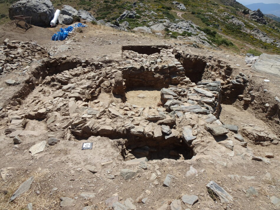 Θέση Γκουριμάδι, Γενική άποψη της ανασκαφής.JPG  Αποτελέσματα ανασκαφικής έρευνας 2021 στο Γκουριμάδι Καρύστου                                                                                 950x713