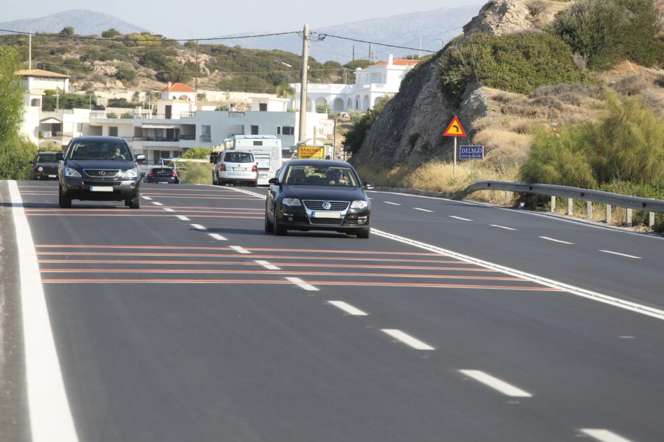 Βελτιώθηκε η οδική ασφάλεια της Λ. Βάρκιζας-Σουνίου στη θέση «Ευκάλυπτα»  Βελτιώθηκε η οδική ασφάλεια της Λ. Βάρκιζας-Σουνίου στη θέση «Ευκάλυπτα» Eykalypta 950x633