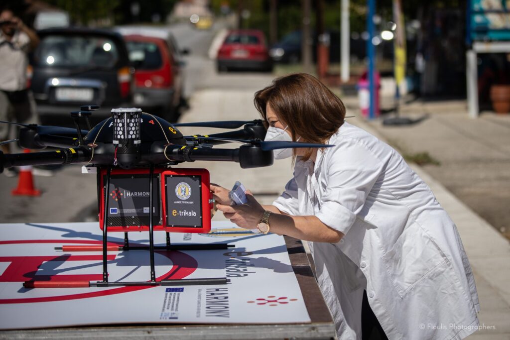 Παράδοση φαρμάκων με drone στα Τρίκαλα                                        drone                       7 1024x683