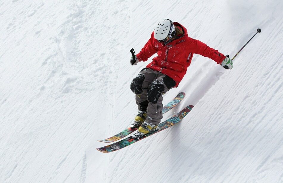 Ι. Σταθάς: Για ποιο λόγο δεν άνοιξε το Χιονοδρομικό Κέντρο Παρνασσού για αθλητές; ski 950x615