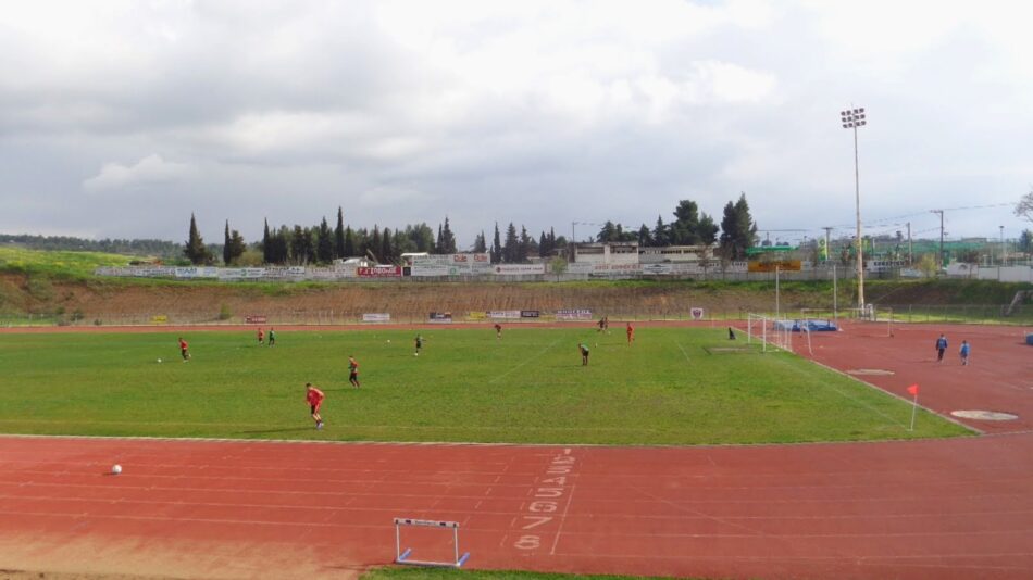 Η Περιφέρεια Στερεάς Ελλάδας βελτιώνει τις αθλητικές εγκαταστάσεις του Δημοτικού Σταδίου Θήβας gipedo thivas 950x534