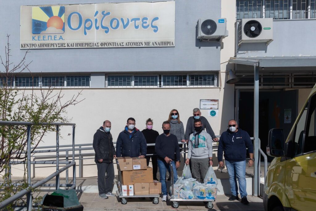 Η Ελληνική Αστυνομία προσέφερε είδη που συγκεντρώθηκαν εθελοντικά σε ιδρύματα 14012022sygkentrosidwrwn002 1024x683