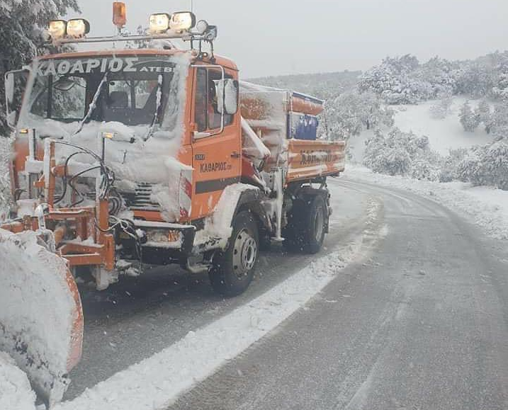 Η Περιφέρεια Θεσσαλίας καθάρισε από χιόνια όλο το οδικό δίκτυο της ευθύνης της                                                                              4