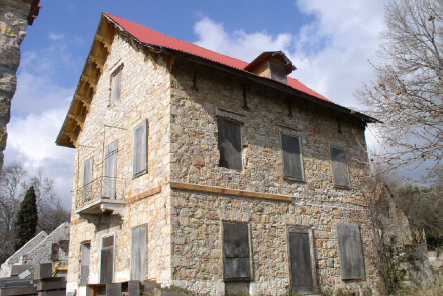 Αποφασίστηκαν οι χρήσεις των κτηρίων-μνημείων του βασιλικού κτήματος Τατοΐου