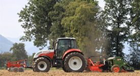 Το Υπουργείο Οικονομικών ενισχύει τον αγροτικό τομέα tractor 69 275x150