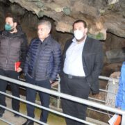 Τρίκαλα: Η Περιφέρεια Θεσσαλίας στερεώνει βράχο στο σπήλαιο της Θεόπετρας                                                                                                                          180x180