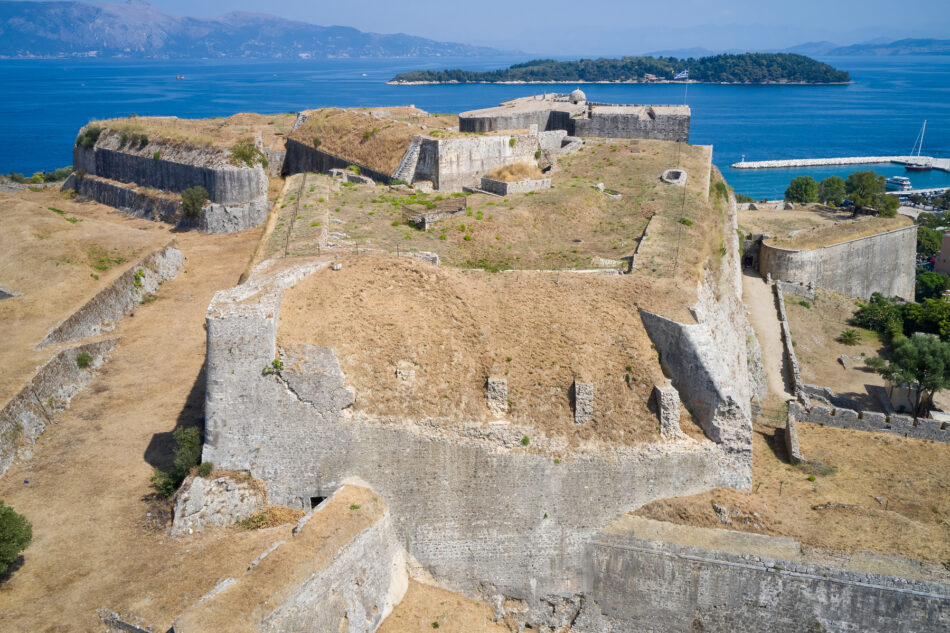 Κέρκυρα: Ξεκινά η αποκατάσταση του προμαχώνα των «Επτά Ανέμων» στο νέο φρούριο                                7              950x633
