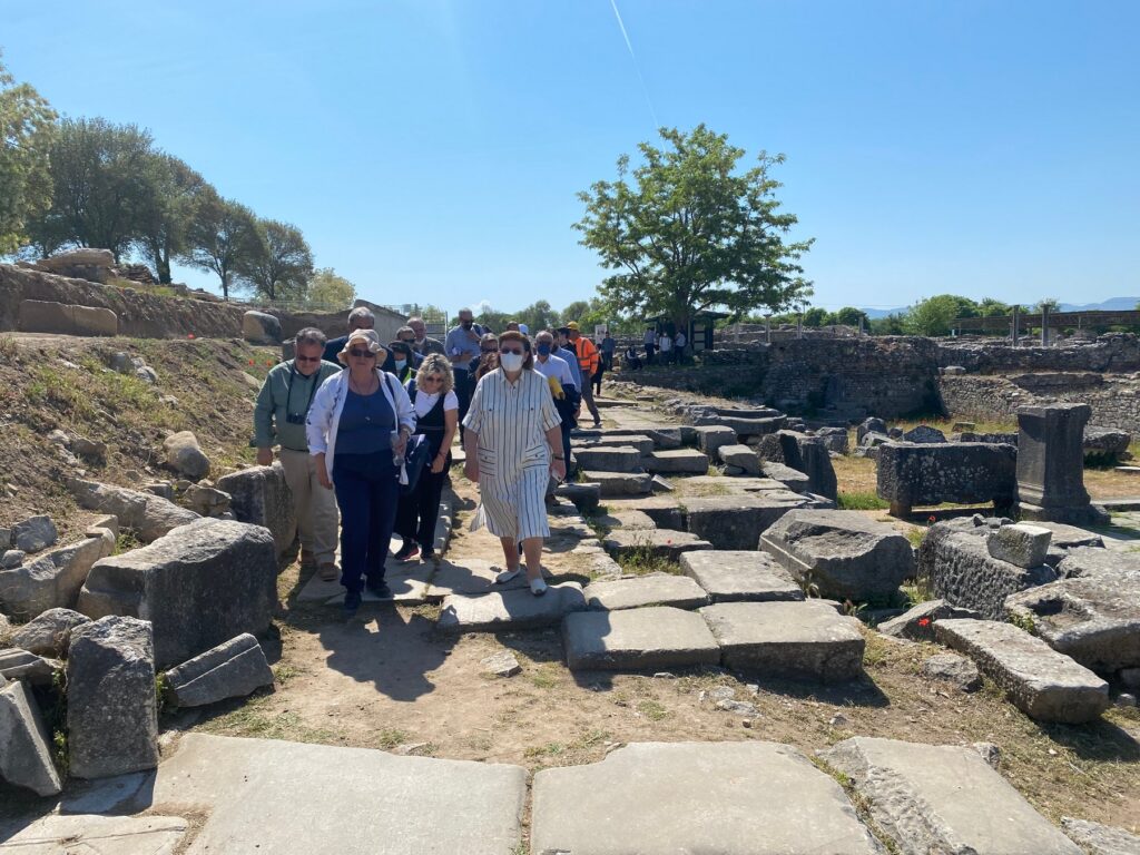 Επίσκεψη Μενδώνη στον αρχαιολογικό χώρο των Φιλίππων και στο Κάστρο της Καβάλας                                                                                                                        3 1024x768