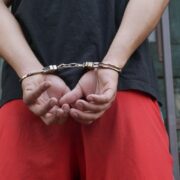 Αίγιο Αίγιο: Συλλήψεις εμπόρων με 20 κιλά κάνναβη FHiQvYbXEAE2BdB 180x180