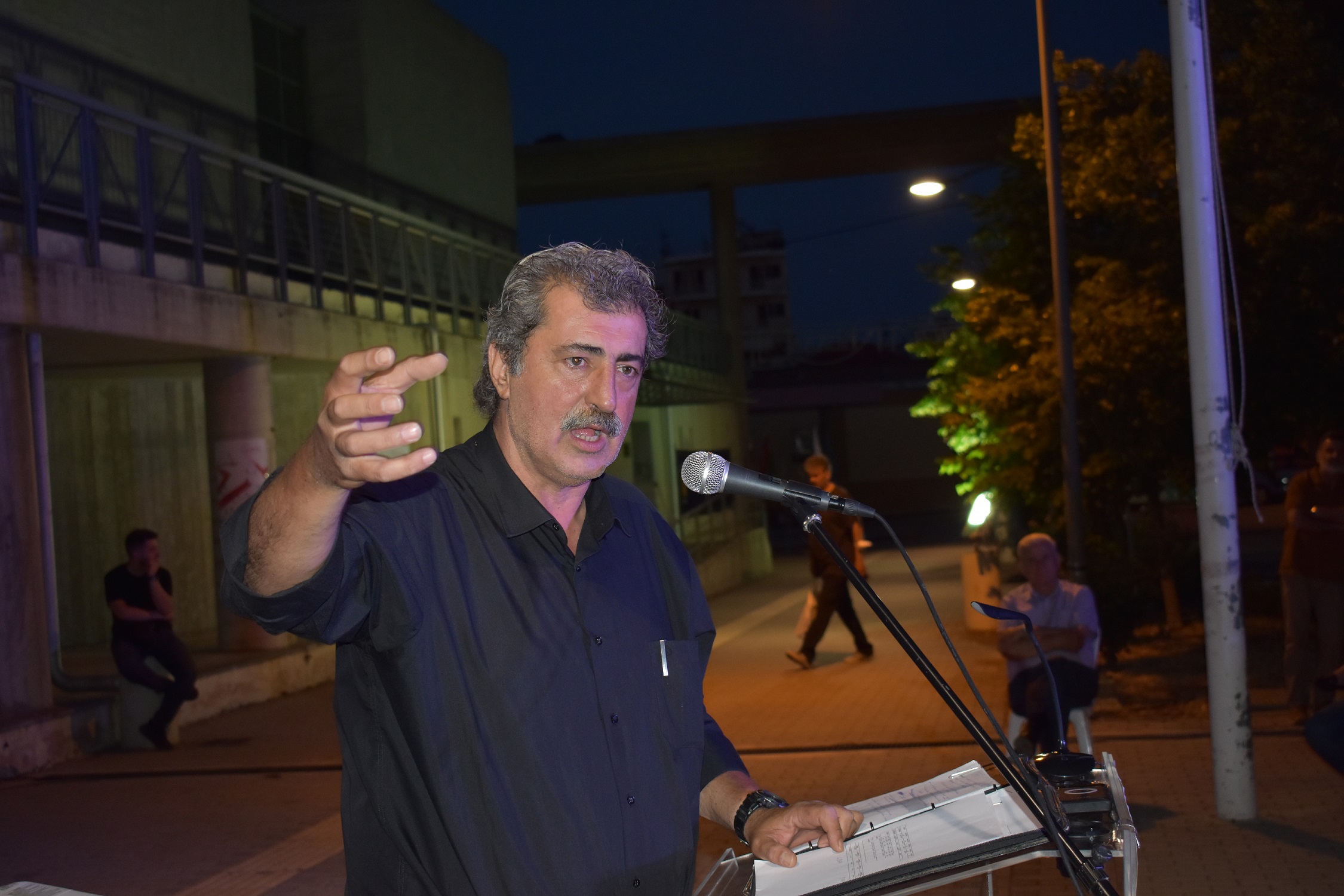 Λιβαδειά: Ομιλία Πολάκη στα εγκαίνια των γραφείων του ΣΥΡΙΖΑ                                 1