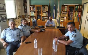 Συνάντηση Δημάρχου Λεβαδέων με τον νεό διοικητή Αστυνομίας                                                                                                               300x189