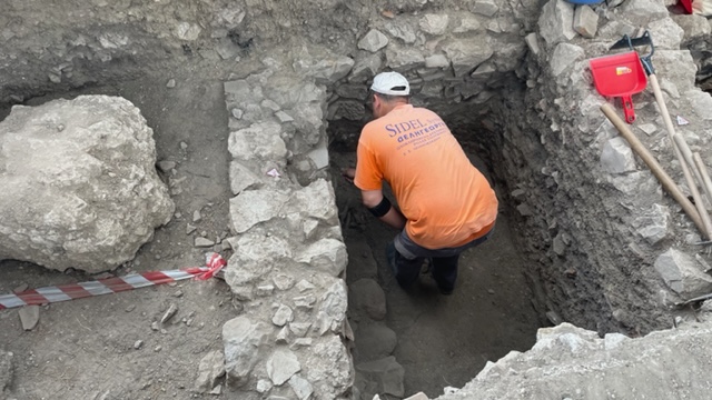 Φθιώτιδα: Ανασκαφές για μυκηναϊκό ανάκτορο στο κάστρο της Ακρολαμίας          3 0