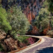Η Περιφέρεια Κρήτης κατέθεσε πρόταση στο Ταμείο Ανάκαμψης για την οδική ασφάλεια στο νησί                                                                                                                                                                       180x180