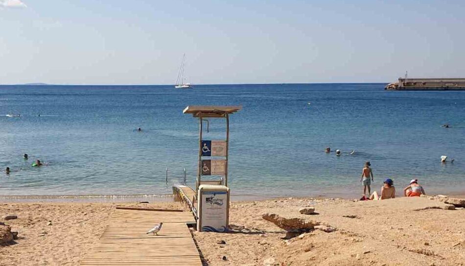 Δήμος Πειραιά: Seatrac στην παραλία Βοτσαλάκια για πρόσβαση από Άτομα με Ειδικές ανάγκες Seatrack                                                                                                                           950x545