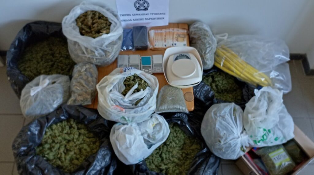 Συνελλήφθησαν έμποροι ναρκωτικών με 3 κιλά κάνναβης 18082022narkotikapeloponnisos001 1024x572