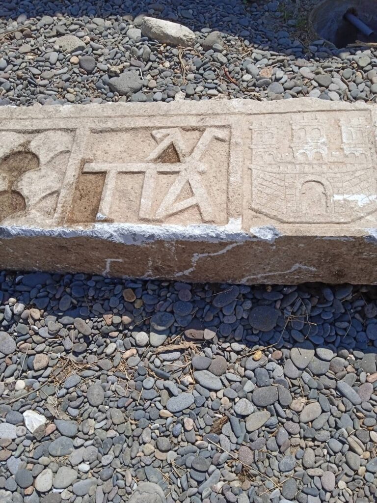 Νέα στοιχεία από ανασκαφές στο Οβριόκαστρο Λέσβου                                         768x1024