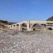 Τρίκαλα: Προχωρούν οι εργασίες αποκατάστασης στην ιστορική γέφυρα Σαρακίνας                                 180x180