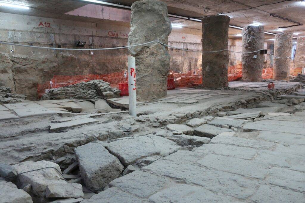 Θεσσαλονίκη: ​Επανατοποθετούνται οι αρχαιότητες στον Σταθμό Βενιζέλου