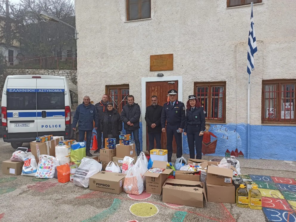 Η Αστυνομική Δ/νση Ηπείρου προσέφερε δώρα σε φορείς και ιδρύματα