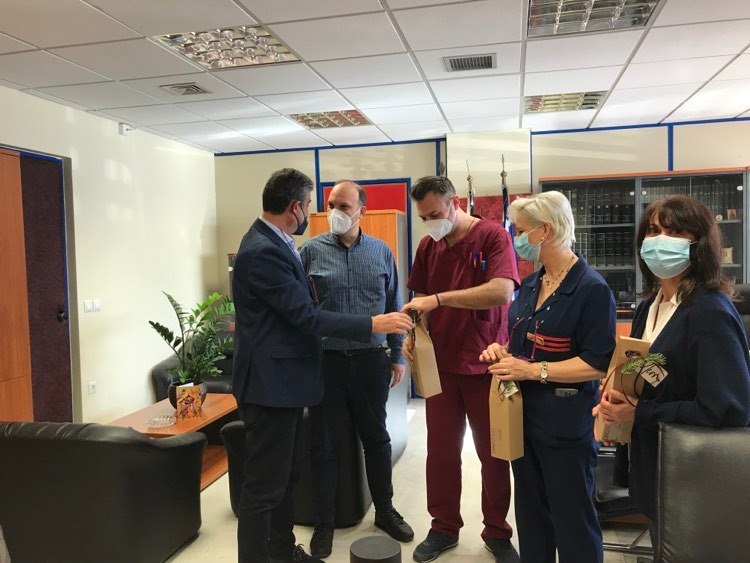 Επίσκεψη Εντεταλμένου Περιφερειακού Συμβούλου Ανδρέα Τοουλιά στο Νοσοκομείο Λαμίας                                   2