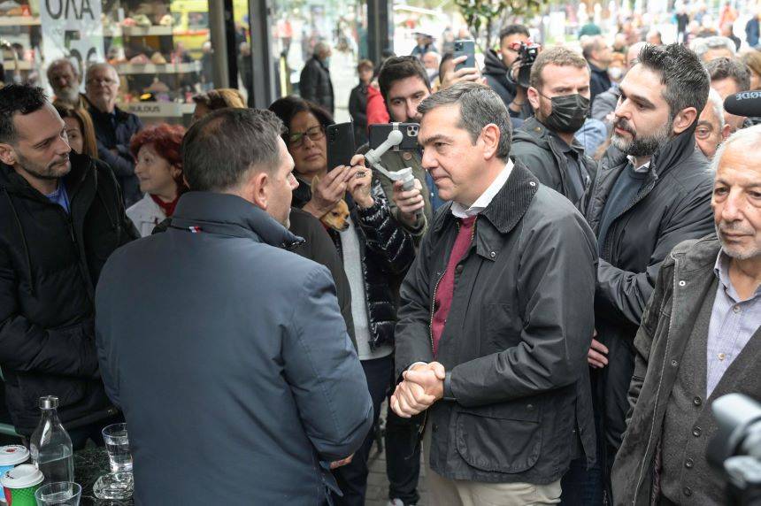Αλέξης Τσίπρας Αλέξης Τσίπρας: Η χώρα εξάγει στην Ευρώπη όχι προϊόντα, αλλά διαφθορά tsipras lamia13