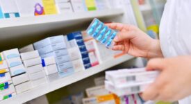 ΠΑΣΟΚ: Ο ανεπαρκής σχεδιασμός του Υπουργείου Υγείας γιγάντωσε το πρόβλημα της έλλειψης φαρμάκων farmaka 275x150