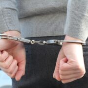 Φλώρινα: Συλλήψεις για μεταφορά 64 κιλών ακατέργαστης κάνναβης xeiropedes 180x180