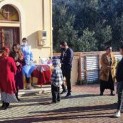 Εμβολιασμός παιδιών Ρομά στην Καλαμάτα                                                                          1 180x180
