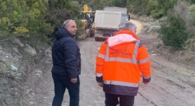 Μαγνησία: Εργασίες ασφαλτόστρωσης δρόμου στο Τρίκερι                                                                                  275x150