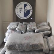 Θεσπρωτία: Συνελήφθη αλλοδαπός με πάνω από 125 κιλά ακατέργαστης κάνναβης  Θεσπρωτία: Συνελήφθη αλλοδαπός με πάνω από 125 κιλά ακατέργαστης κάνναβης                                                                               125                                                    180x180