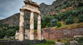 Ξεκινά πρόγραμμα πολιτιστικής συνταγογράφησης Delphi 275x150