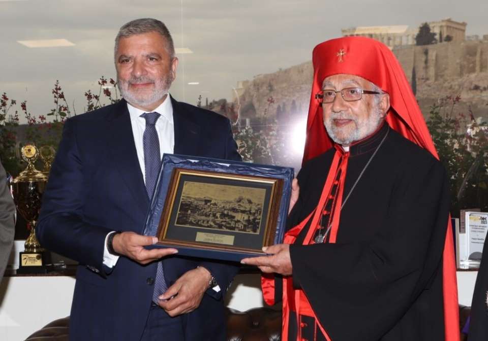 Συνάντηση Πατούλη με τον Πατριάρχη της Εκκλησίας των Αρμενίων                                                                                                                    2