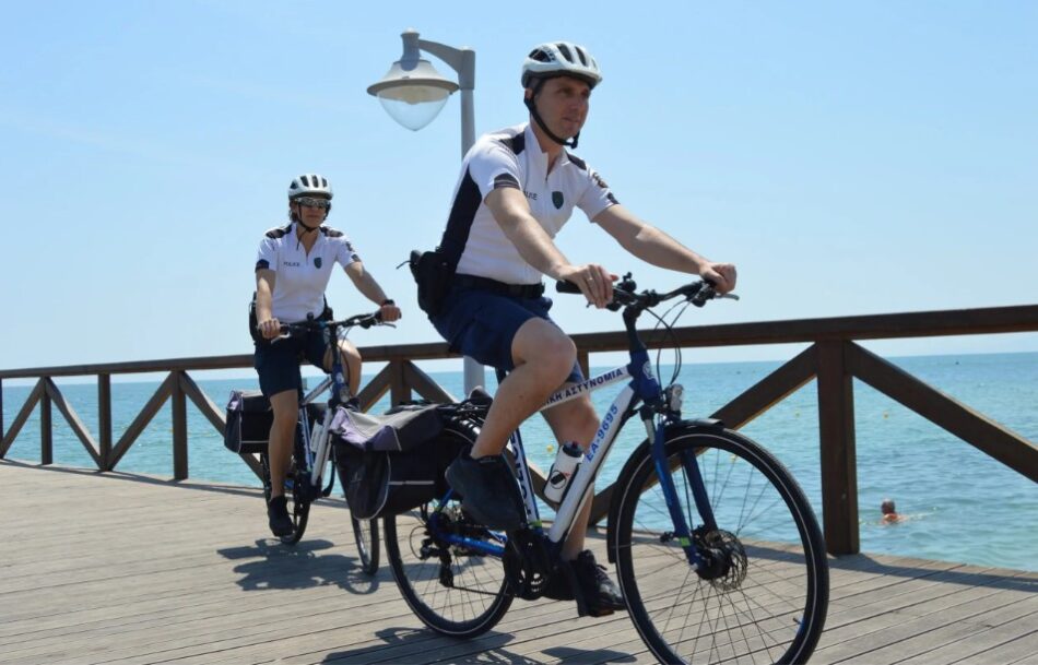 Αστυνομικοί με ποδήλατα θα περιπολούν και αυτό το καλοκαίρι στην παραλιακή ζώνη της Κατερίνης                                                                                                                                                                               950x609