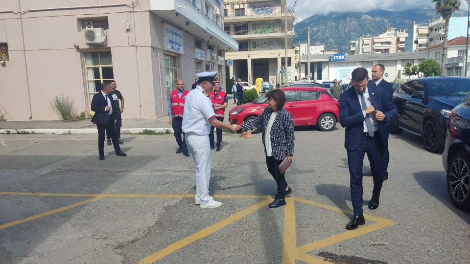 Η Πρόεδρος της Δημοκρατίας Κατερίνα Σακελλαροπούλου πήγε εκτάκτως στην Καλαμάτα                                                                                                                                                       4