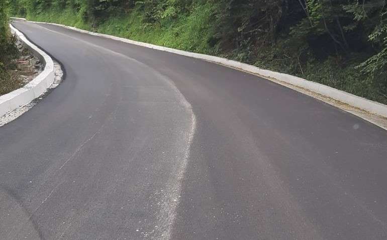 Ασφαλτόστρωση δρόμων σε ορεινά χωριά της Καρδίτσας