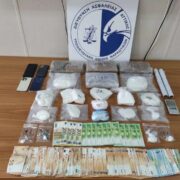 Συνελήφθησαν αλλοδαποί διακινητές κοκαΐνης στην Αττική                                                                                                         180x180