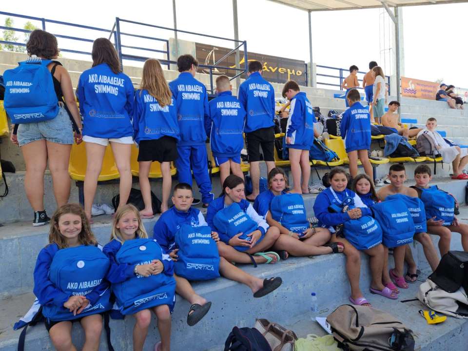Διακρίσεις αθλητών κι αθλητριών του ΑΚΟΛ σε αγώνες κολύμβησης στη Χαλκίδα                5