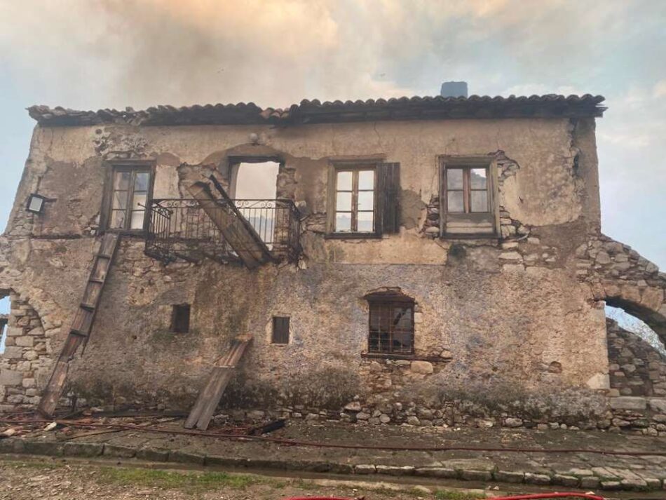 Ανακοίνωση του Υπουργείου Πολιτισμού για τη φωτιά στην Ιερά Μονή Οσίου Λουκά iera moni osiou louka 248233 950x713
