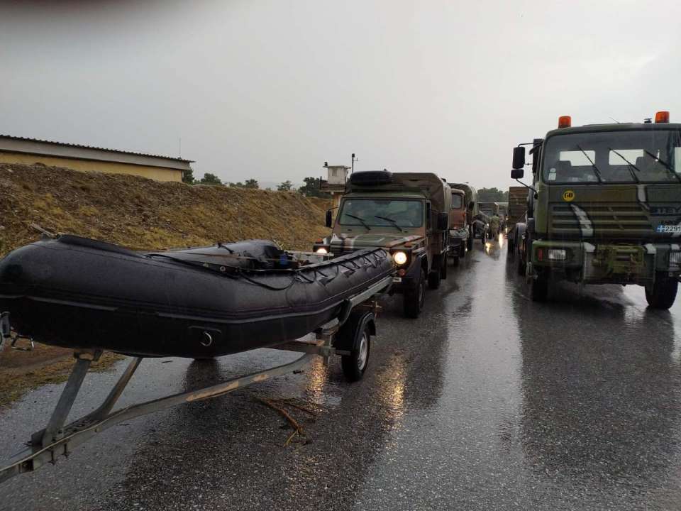 Οι Ένοπλες Δυνάμεις στις πληγείσες περιοχές της Θεσσαλίας 07 sep 001 17