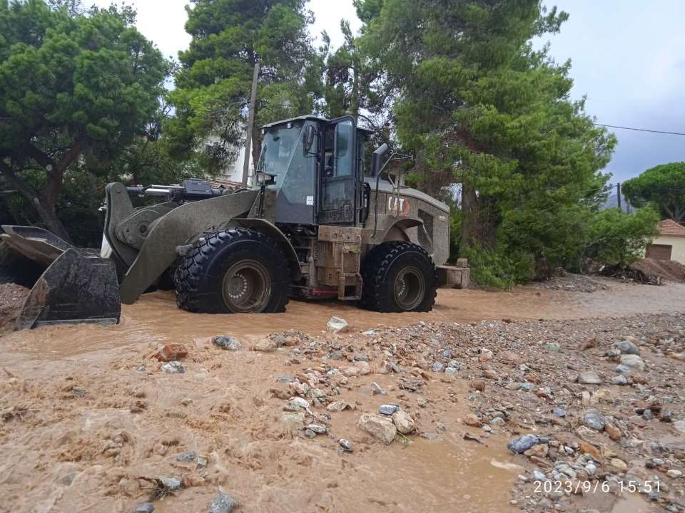 Οι Ένοπλες Δυνάμεις στις πληγείσες περιοχές της Θεσσαλίας 07 sep 001 2