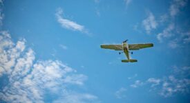 Έπεσε μονοκινητήριο αεροσκάφος στη Θήβα-Νεκρός ο πιλότος cessna 275x150