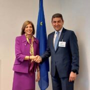 Συνάντηση Αυγενάκη με την Ευρωπαία Επίτροπο Υγείας και Ασφάλειας Τροφίμων                                         180x180