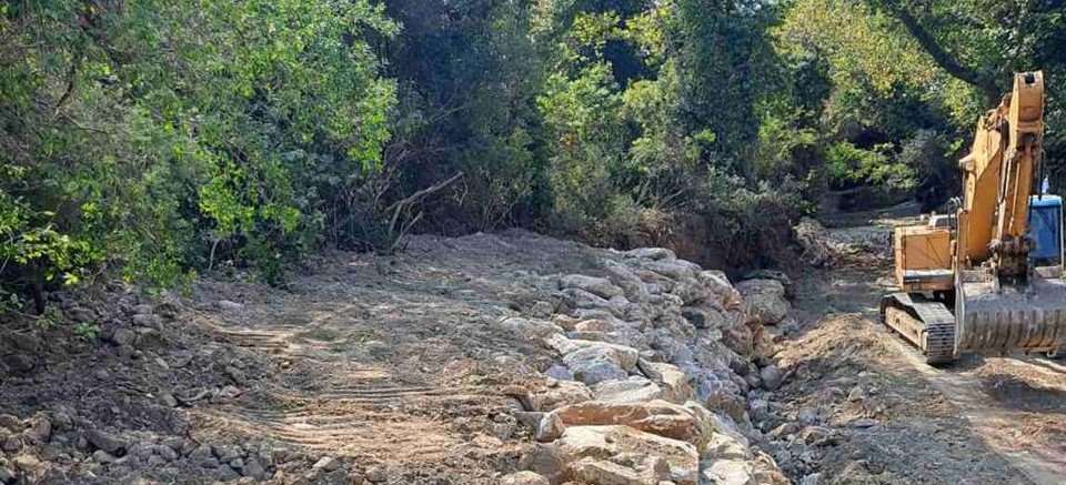 Η Περιφέρεια Θεσσαλίας συνεχίζει τις εργασίες αποκατάστασης οδικών δικτύων και καθαρισμού ποταμών                                                                                                                                                                                         1
