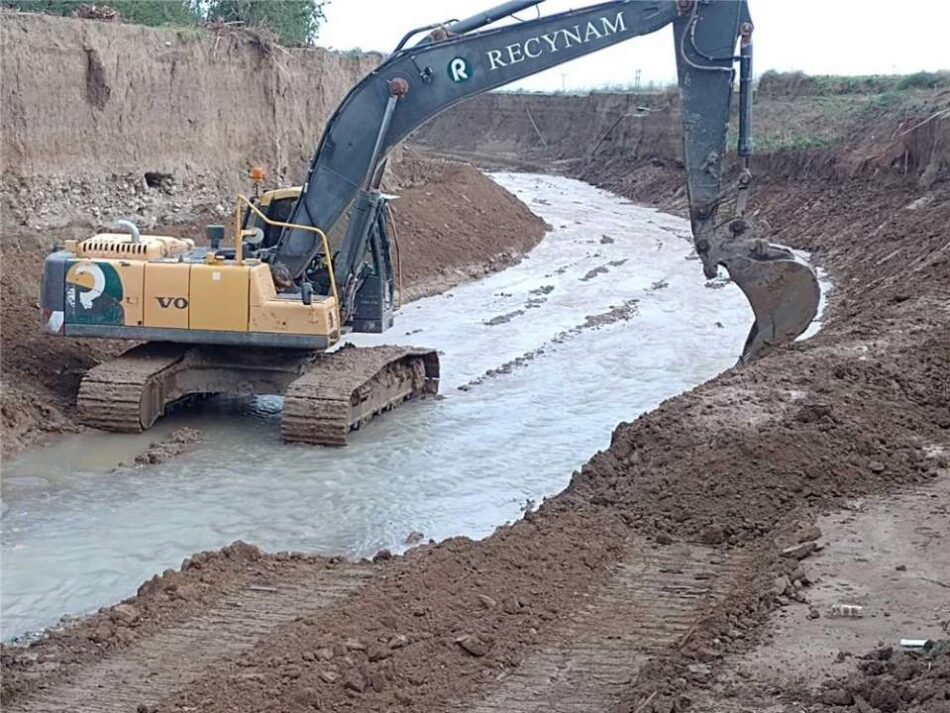 Συνεχείς καθαρισμοί ποταμών και επισκευή αναχωμάτων στη Θεσσαλία                                                                                                                           950x713